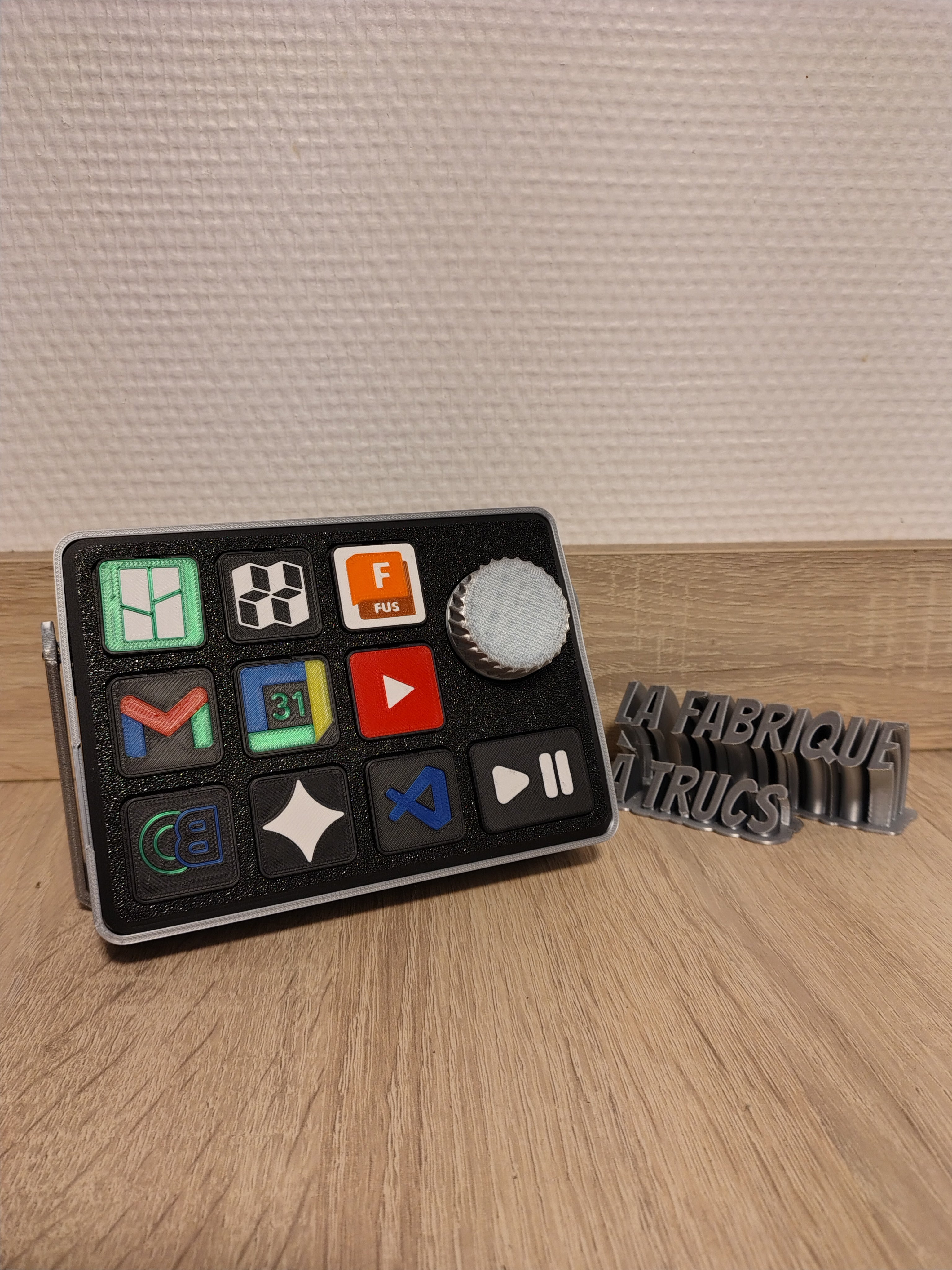 Stream Deck / Macro Pad Personnalisable 3D avec Molette - Gaming & Productivité