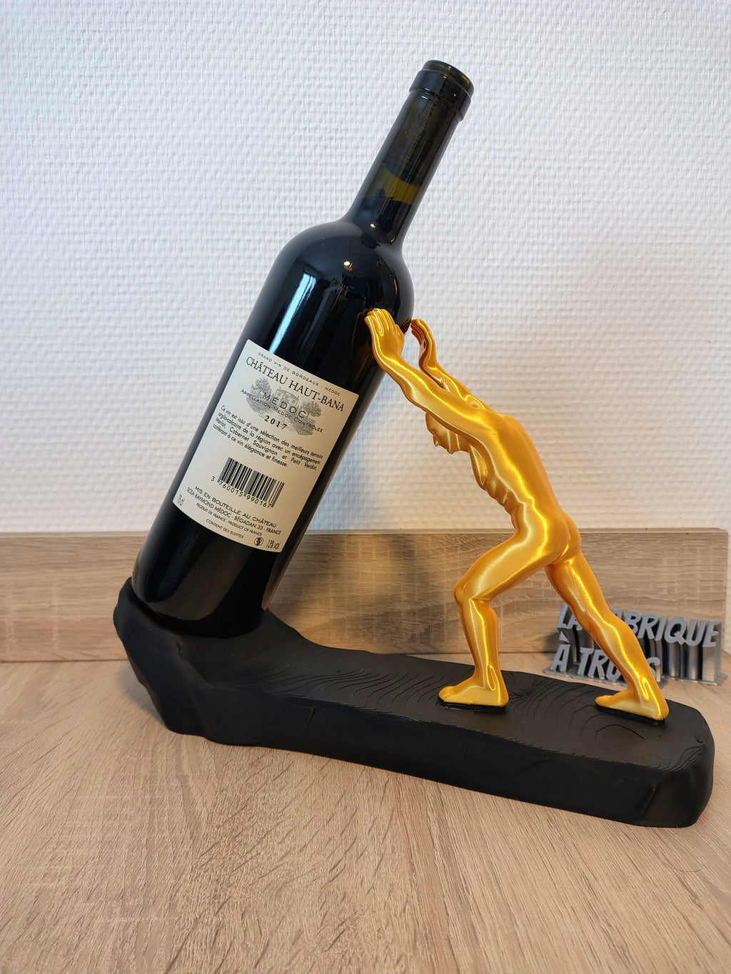 Le Porte-Bouteille "Hercule" : L'Art de Servir le Vin 🍷💪