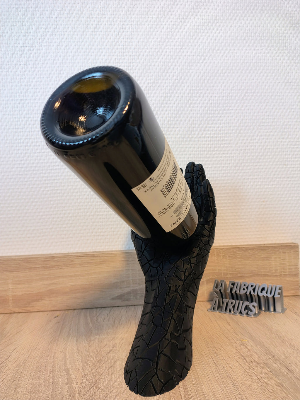 La Main de Dionysos - Porte-Bouteille de Vin Original "main" - Support & Décoration de Table 3D