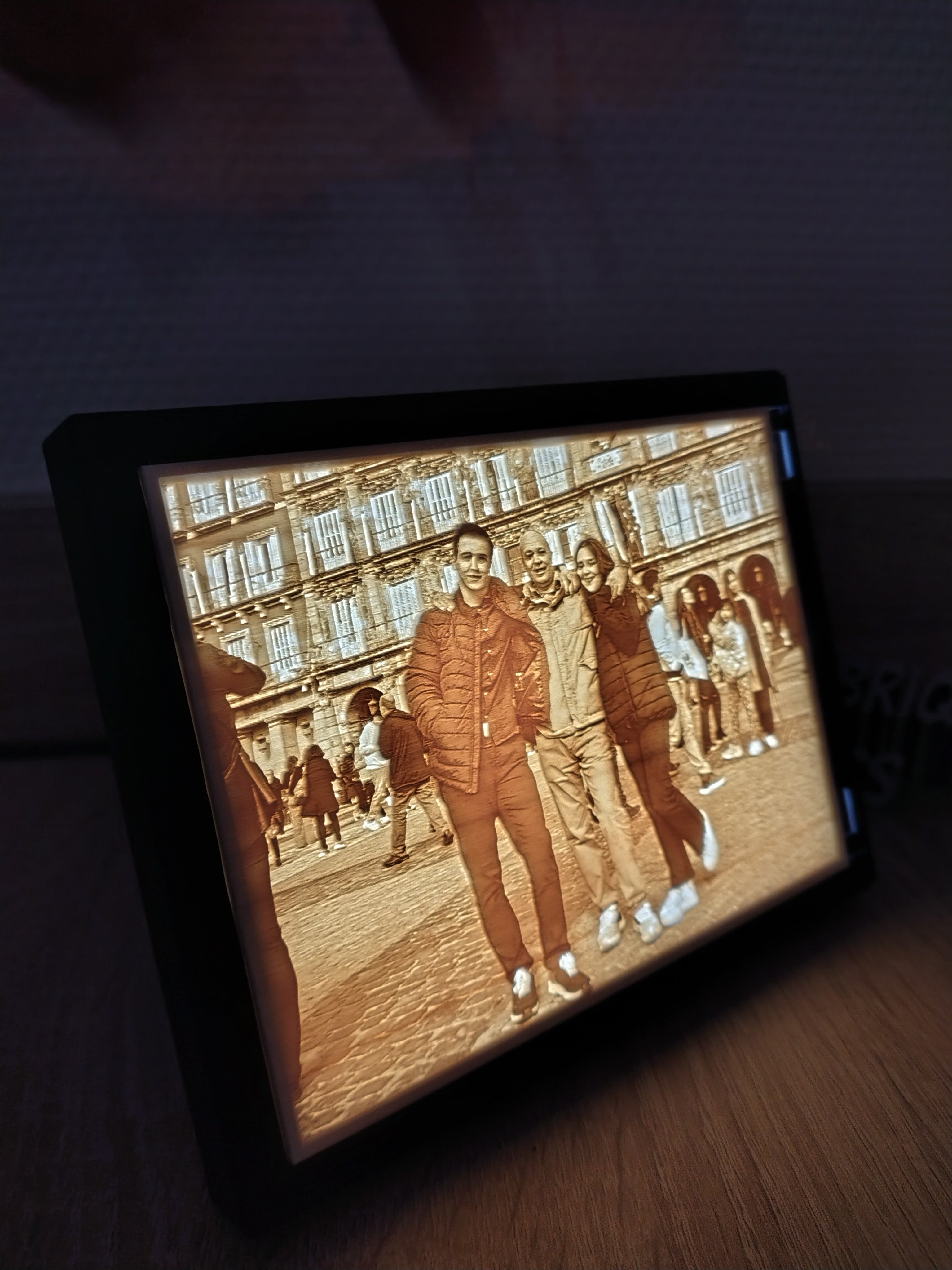 Cadre Photo 3D Lumineux – Vos Souvenirs en Relief (Lithophanie Personnalisée)