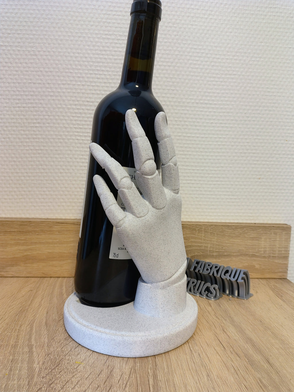 La Main du Sommelier - Porte-Bouteille Sculptural – L'Équilibre Mythologique ✨🍷